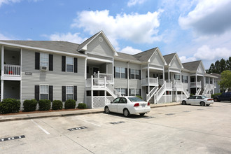 Meridian Village in Wilmington, NC - Foto de edificio - Building Photo