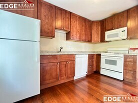 21 Claymoss Rd, Unit 3 in Boston, MA - Building Photo