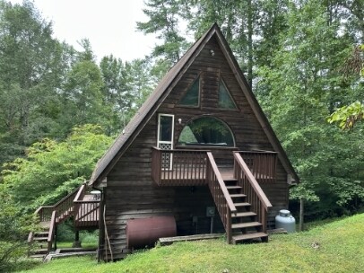 163 Rocky Hollow in Weaverville, NC - Building Photo