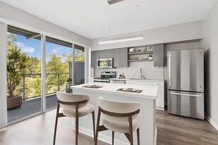 Riverpark Apartments in Redmond, WA - Building Photo