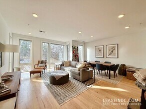 4335 Harrison St NW in Washington, DC - Building Photo - Building Photo