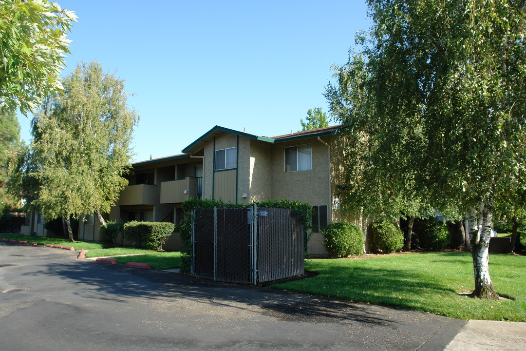 2371 Notre Dame Blvd in Chico, CA - Building Photo