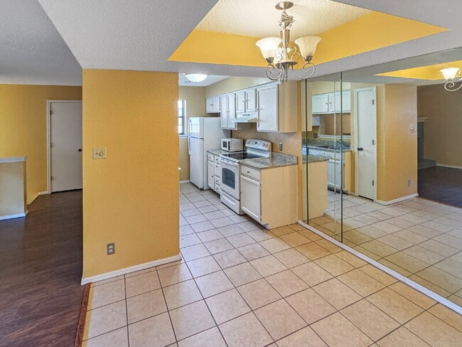 9005 S Delaware Ave in Tulsa, OK - Building Photo - Building Photo