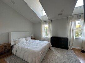 14619 Winterfield Dr, Unit UL 2 in Centreville, VA - Building Photo