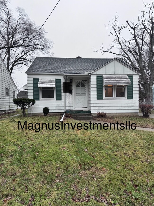 property at 1009 Broer Ave