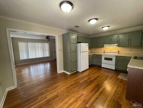 4325 Rice Rd in Milton, FL - Building Photo - Building Photo