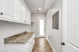 160 Frst Trce Ln in Willis, TX - Building Photo - Building Photo