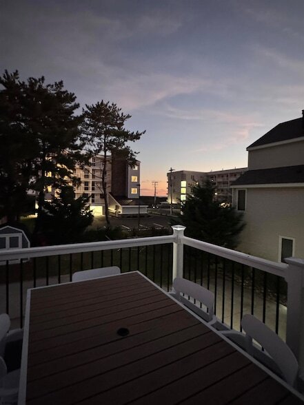 property at 512 W Brigantine Ave