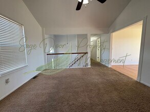 2920 SW Shadow Brook Dr in Blue Springs, MO - Building Photo - Building Photo