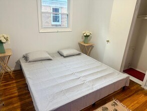 2046 Stieber St, Unit 2046 Steiber Street in Westland, MI - Building Photo - Building Photo