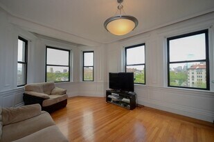 464 Commonwealth Ave, Unit 63 in Boston, MA - Building Photo