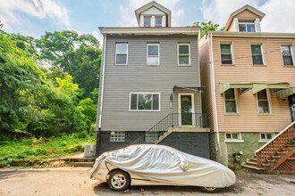 1304 Firth St in Pittsburgh, PA - Building Photo - Building Photo