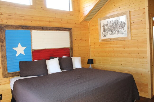 299 Willow Springs Dr, Unit SI ID1505654P in Pipe Creek, TX - Building Photo - Building Photo