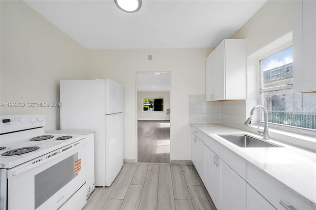 2025 Fillmore St in Hollywood, FL - Building Photo - Building Photo