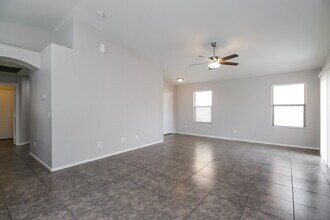 5727 S 17th Ave in Phoenix, AZ - Building Photo - Building Photo