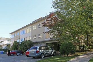 Casa Del Mar in Vancouver, BC - Building Photo - Primary Photo