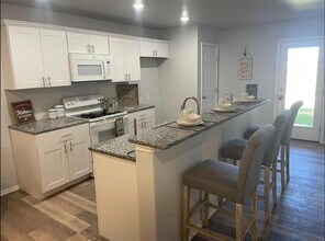 8424 10th Pl in Lubbock, TX - Building Photo - Building Photo