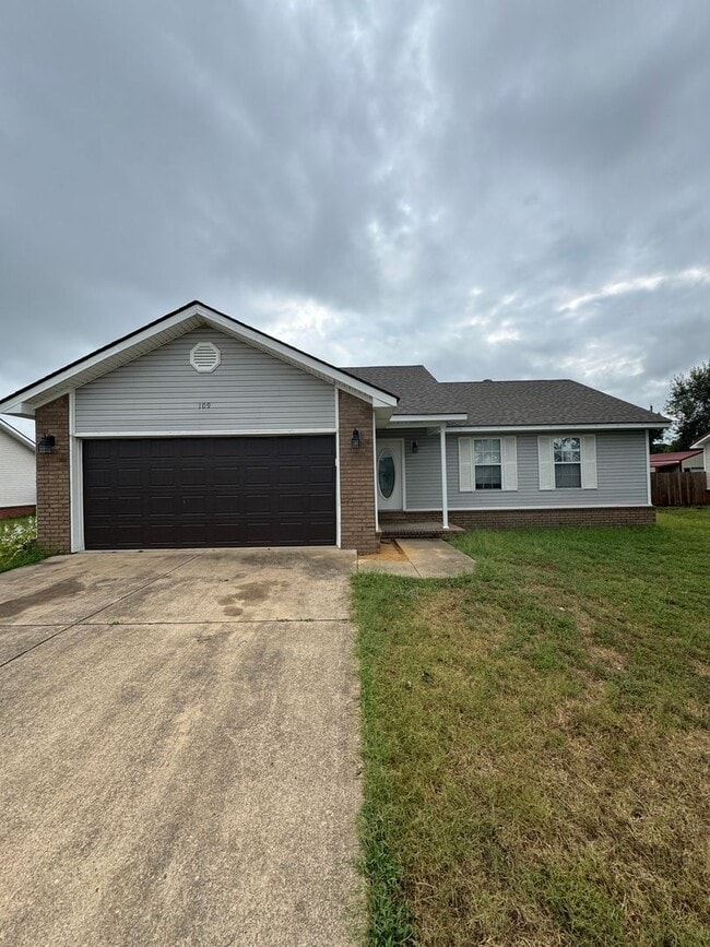 property at 109 Summer Leigh Cove