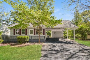 2826 Dawnview Dr in Florissant, MO - Building Photo