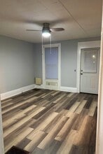 318 W Hurlbut Ave in Belvidere, IL - Building Photo - Building Photo