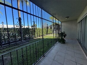 20 NW 87th Ave in Miami, FL - Building Photo - Building Photo