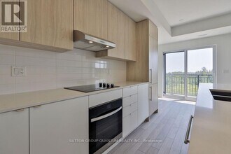 11 Walder Ln in Richmond Hill, ON - Building Photo - Building Photo