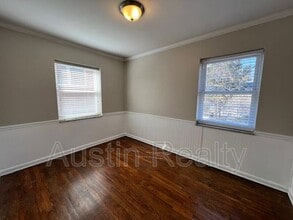 8115 Whitburn Dr in Clayton, MO - Building Photo - Building Photo