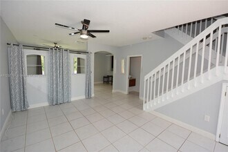 703 NW 135th Ave in Pembroke Pines, FL - Building Photo - Building Photo