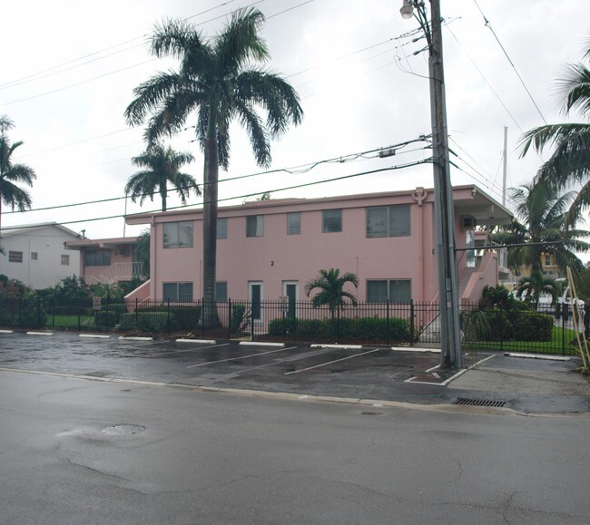 2 Hendricks Is in Fort Lauderdale, FL - Building Photo - Building Photo