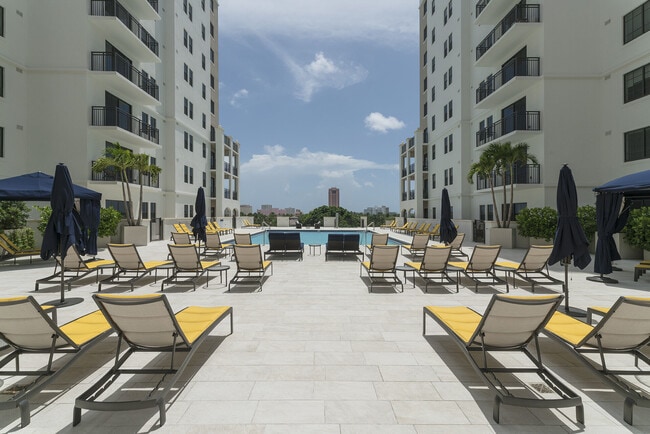 101 Via Mizner