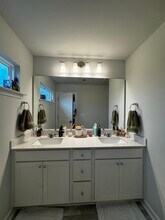 811 Falls Grove Trl in High Point, NC - Building Photo - Building Photo