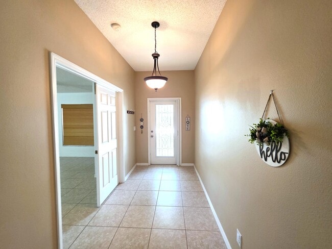 1165 N 13th Square in Vero Beach, FL - Building Photo - Building Photo