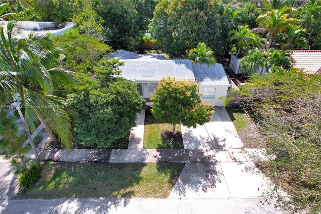 742 NE 81st St in Miami, FL - Building Photo - Building Photo