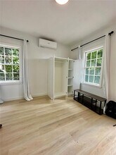 415 75th St, Unit 1 in Miami Beach, FL - Foto de edificio - Building Photo