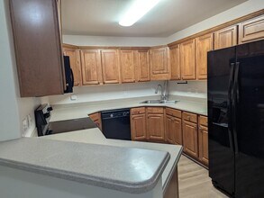 2410 Quazar Cir in Tallahassee, FL - Building Photo - Building Photo