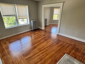 430 Belmont Ave in Springfield, MA - Building Photo - Building Photo