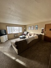 331 16th St S, Unit 3 in Moorhead, MN - Building Photo - Building Photo