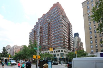 The Bromley in New York, NY - Foto de edificio - Building Photo