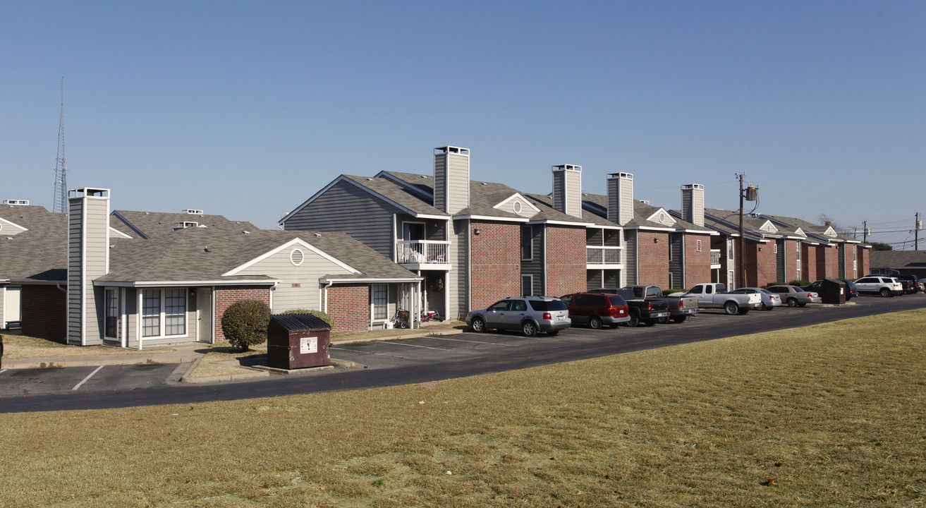 Hunterwood in Woodway, TX - Foto de edificio