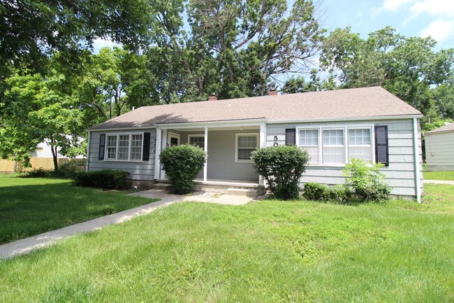 property at 502 E Glendale St
