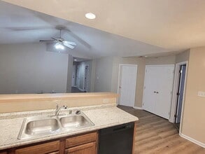 2664 Michelle Park in Lexington, KY - Building Photo - Building Photo
