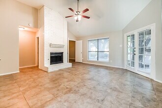 5609 Winding Woods Trail in Dallas, TX - Building Photo - Building Photo