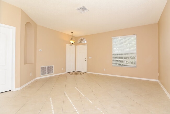13614 Mere View Dr in Odessa, FL - Building Photo - Building Photo