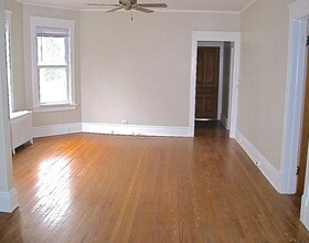 2114 Maple Ave in Evanston, IL - Foto de edificio - Building Photo