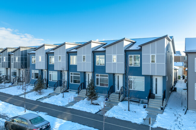 Redstone Towns in Calgary, AB - Building Photo - Primary Photo