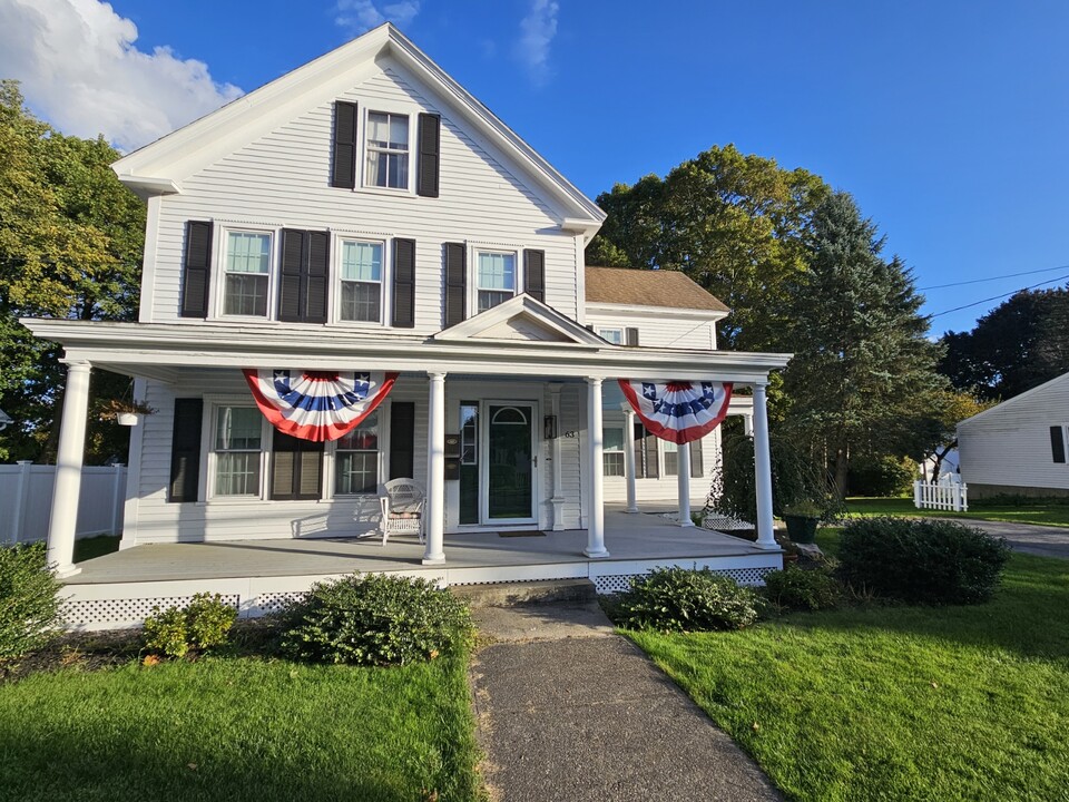 63 Maple Ave in Shrewsbury, MA - Building Photo