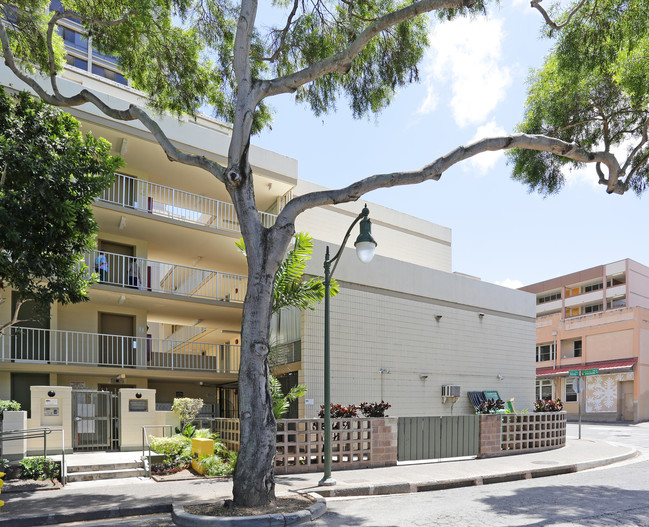 River Pauahi Apartments in Honolulu, HI - Building Photo - Building Photo