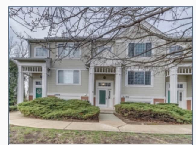 property at 3497 Ravinia Cir