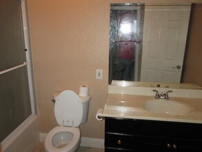 5116 Rabeneck Way in Fair Oaks, CA - Building Photo - Building Photo