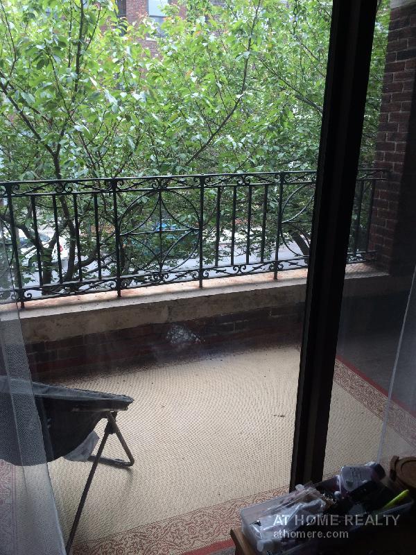 317 Summit Ave, Unit 4 in Boston, MA - Foto de edificio - Building Photo